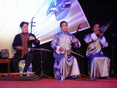 Çin İzlenimleri - Geleneksel çalgılarıyla müzisyenler (Cheng Du)